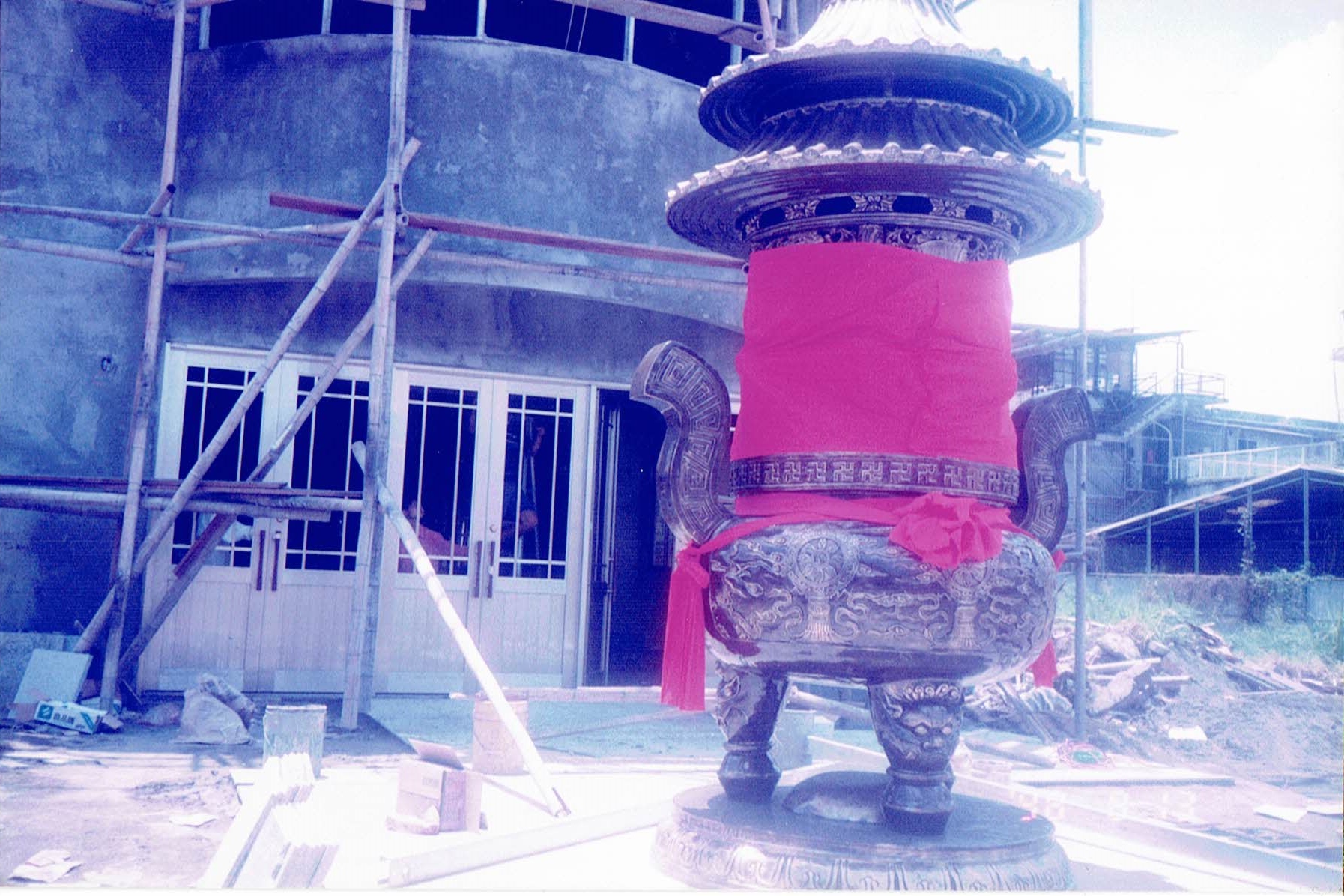 薪火相傳・歷史足跡—從荒蕪到聖殿，一部願力與汗水交織的史詩